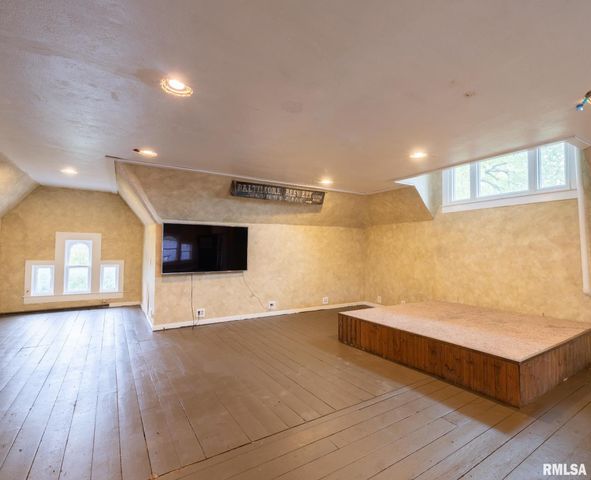 725 PARK Avenue, Pekin, IL 61554