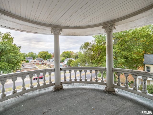 725 PARK Avenue, Pekin, IL 61554