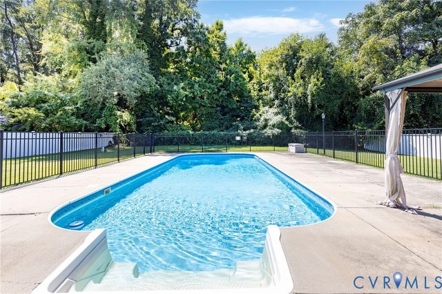 218 Claremont St, Petersburg, VA 23805