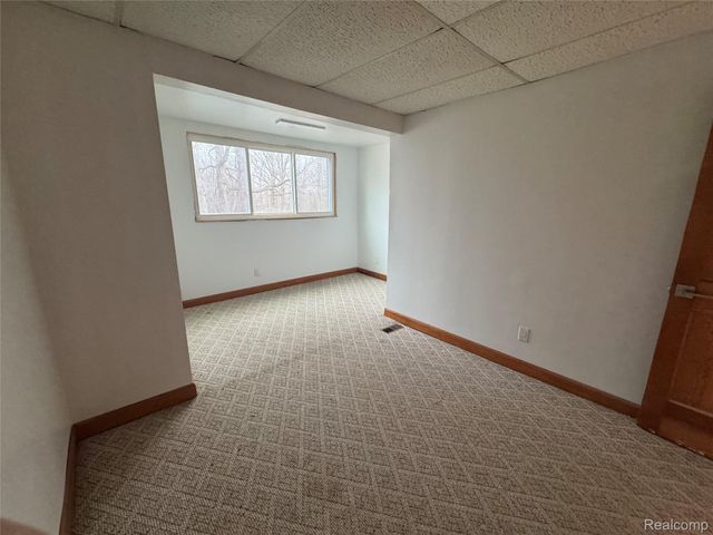 6221 W Maple Road, West Bloomfield Charter Township, MI 48322