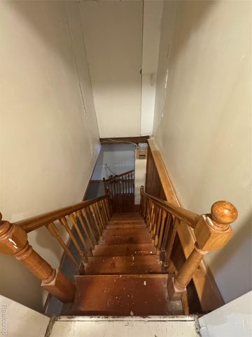 6221 W Maple Road, West Bloomfield Charter Township, MI 48322