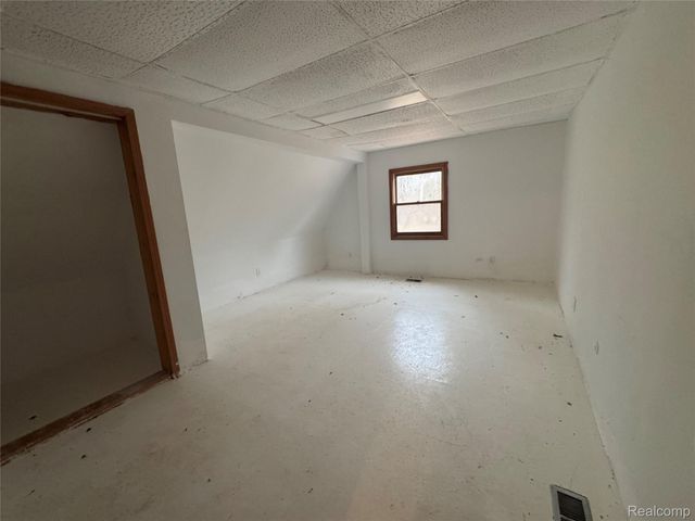 6221 W Maple Road, West Bloomfield Charter Township, MI 48322