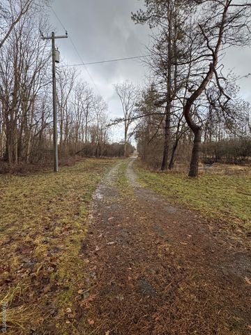 6221 W Maple Road, West Bloomfield Charter Township, MI 48322