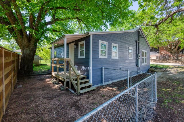 408 Bryan Street, Weatherford, TX 76086