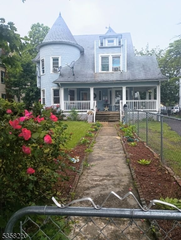 946 W 7Th St, Plainfield City, NJ 07063
