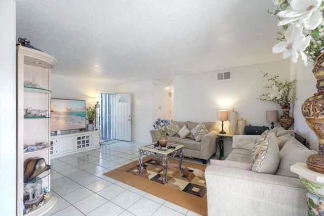 4123 Jonathon St, Oceanside, CA 92056