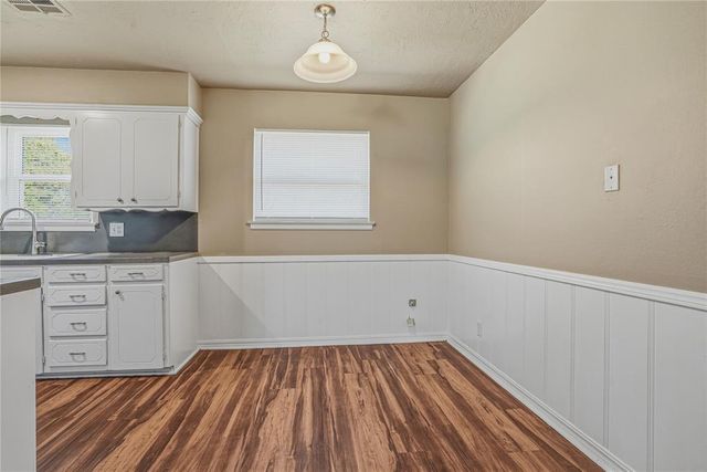 1217 Charleston Court, Norman, OK 73071