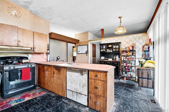 57 Overhill Road, Middletown, NY 10940