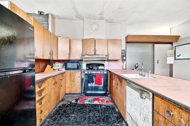 57 Overhill Road, Middletown, NY 10940