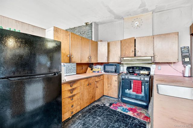 57 Overhill Road, Middletown, NY 10940