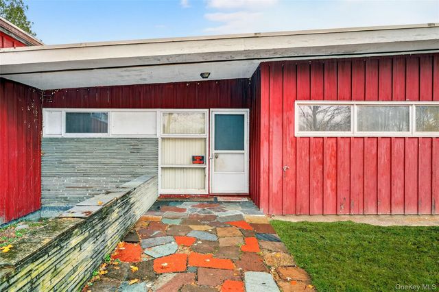 57 Overhill Road, Middletown, NY 10940