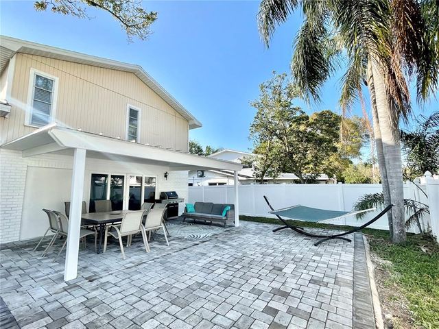 12432 81ST COURT, Seminole, FL 33772
