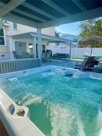 12432 81ST COURT, Seminole, FL 33772