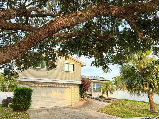 12432 81ST COURT, Seminole, FL 33772