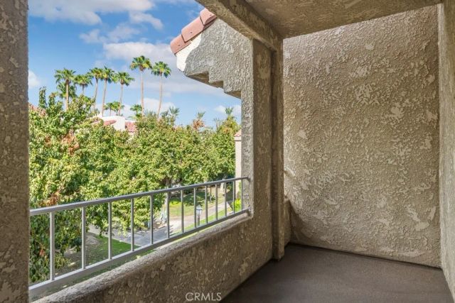 2700 Lawrence Crossley Road 9, Palm Springs, CA 92264
