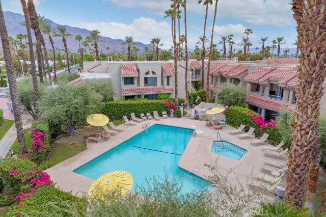 2700 Lawrence Crossley Road 9, Palm Springs, CA 92264