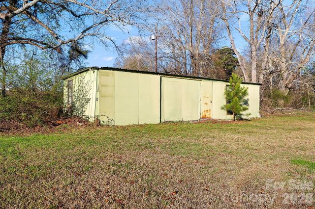 871 Saluda Road, Chester, SC 29706