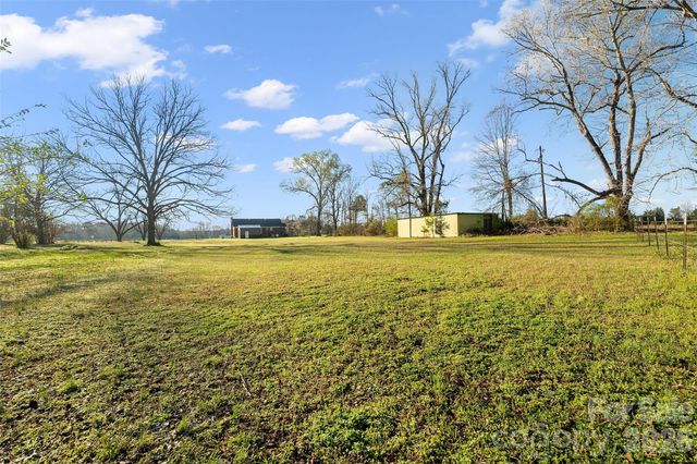 871 Saluda Road, Chester, SC 29706