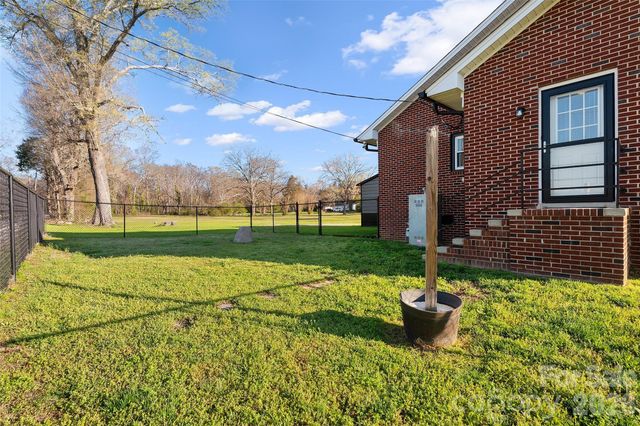 871 Saluda Road, Chester, SC 29706