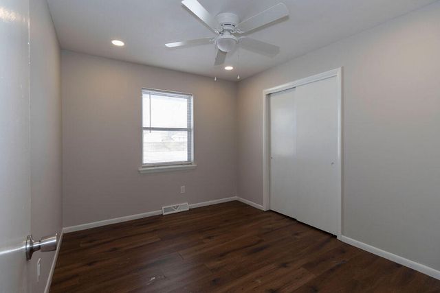 2536 S Mccann Avenue, Springfield, MO 65804