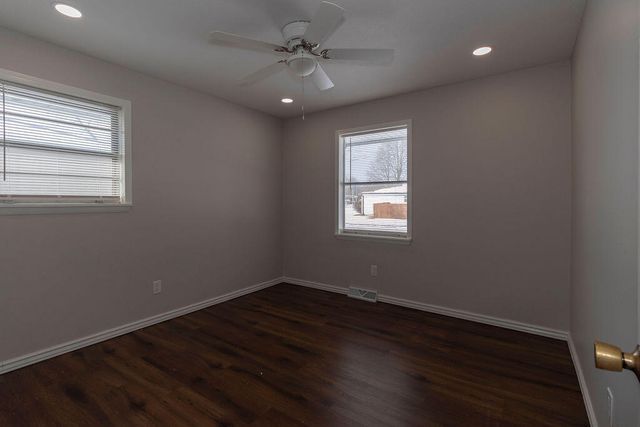 2536 S Mccann Avenue, Springfield, MO 65804