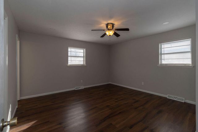 2536 S Mccann Avenue, Springfield, MO 65804