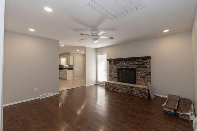 2536 S Mccann Avenue, Springfield, MO 65804