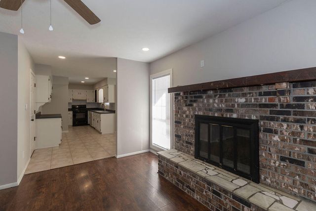 2536 S Mccann Avenue, Springfield, MO 65804