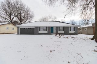 2536 S Mccann Avenue, Springfield, MO 65804