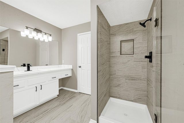 14315 Sun Harbor Drive, Houston, TX 77062