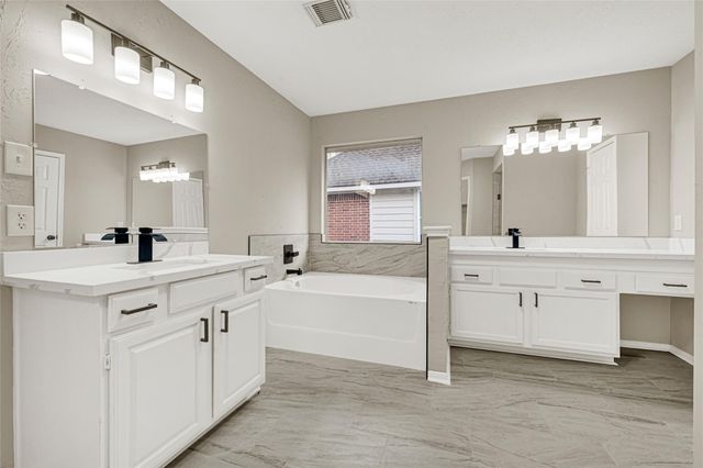 14315 Sun Harbor Drive, Houston, TX 77062