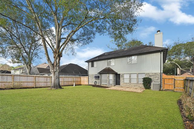 14315 Sun Harbor Drive, Houston, TX 77062