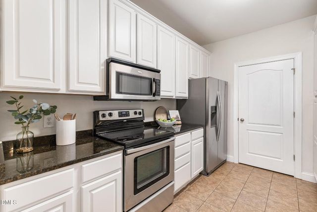 2810 Bedford Green Drive Unit 104, Raleigh, NC 27604