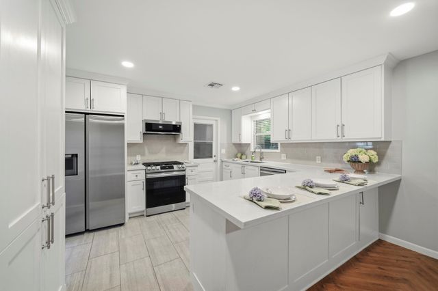 4614 Hummingbird Street, Houston, TX 77035