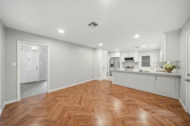 4614 Hummingbird Street, Houston, TX 77035