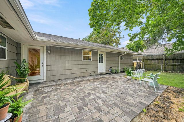 4614 Hummingbird Street, Houston, TX 77035