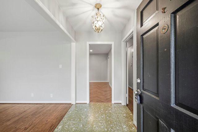 4614 Hummingbird Street, Houston, TX 77035