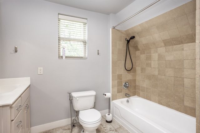 230 E Main Street, Lindsay, TX 76250