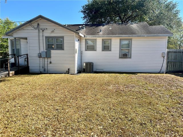 4221 Herndon St, Corpus Christi, TX 78411