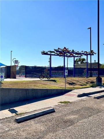 4221 Herndon St, Corpus Christi, TX 78411