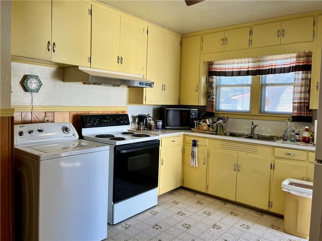 4221 Herndon St, Corpus Christi, TX 78411