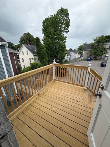 84 Cabot St 9, Beverly, MA 01915
