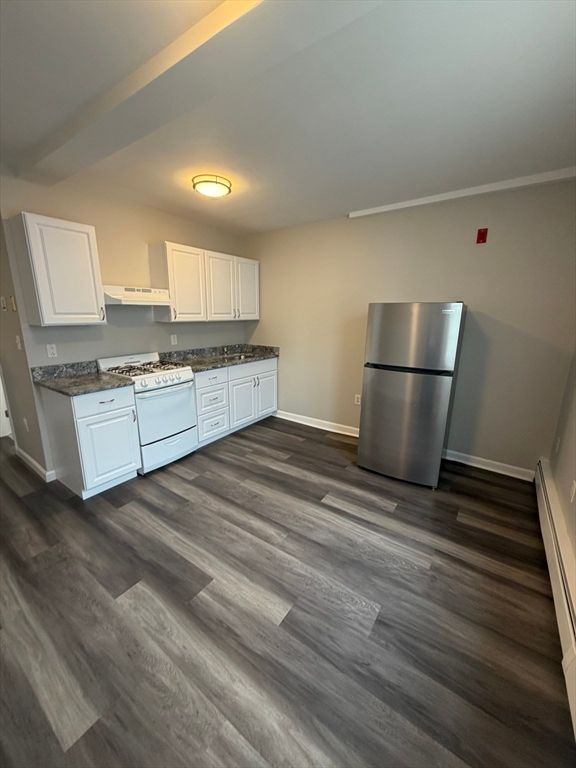 84 Cabot St 9, Beverly, MA 01915