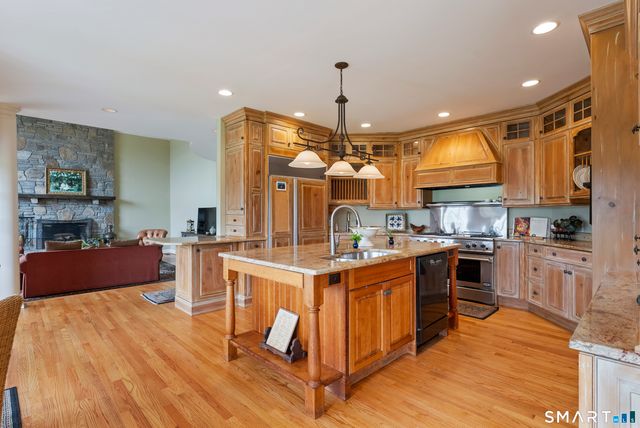 2784 Hebron Avenue, Glastonbury, CT 06033