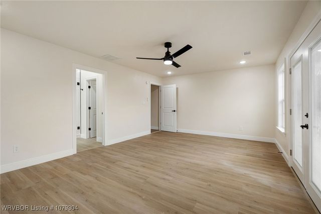 1401 Azure Hills Drive, Van Buren, AR 72956