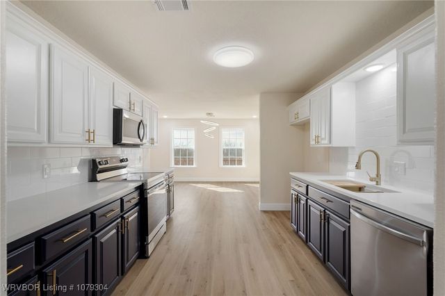 1401 Azure Hills Drive, Van Buren, AR 72956