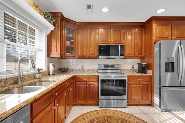 504 Kingree Rd, Shelbyville, TN 37160