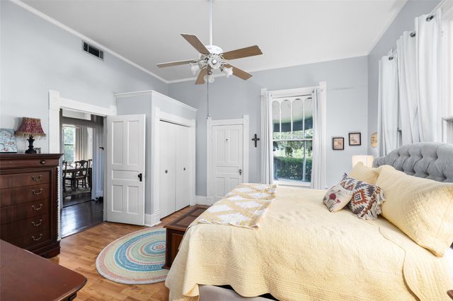 409 W Clark ST, Bartlett, TX 76511