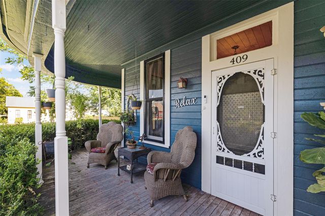 409 W Clark ST, Bartlett, TX 76511