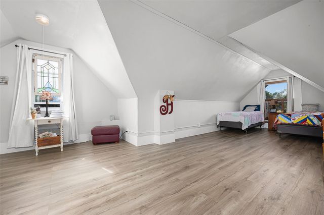 409 W Clark ST, Bartlett, TX 76511